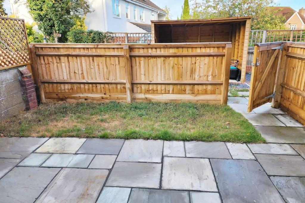 Paradigm House, Stunning 2-Bedroom Apartment 1, Free Parking, Oxford Esterno foto